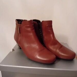 Gabor Brown Ankle Booties